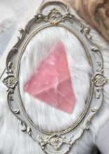 將圖片載入圖庫檢視器 Rose Quartz Slab / Corner Piece - 590g  #161
