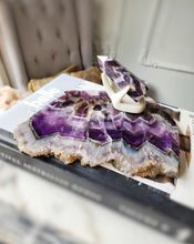 이미지를 갤러리 뷰어에 로드 , Chevron Amethyst Slab - 1.1kg #1
