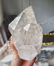 이미지를 갤러리 뷰어에 로드 , Himalayan Quartz Cluster - 861g #98
