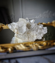 將圖片載入圖庫檢視器 Icy Himalayan Quartz Cluster - 1.7kg #103
