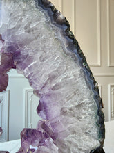 이미지를 갤러리 뷰어에 로드 , Large Amethyst Portal / Slab on stand - 4.47kg #3
