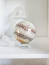 이미지를 갤러리 뷰어에 로드 , Pink Banded Calcite Sphere - 997g #70
