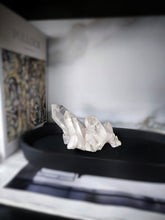 Cargar imagen en el visor de la galería, Himalayan Quartz Cluster - 480g #141
