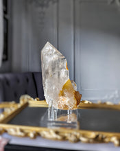 画像をギャラリービューアに読み込む, Premium Grade Rutilated Golden Himalayan Quartz - 1.68kg #188
