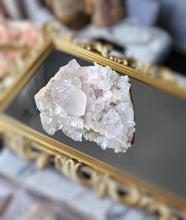 Cargar imagen en el visor de la galería, Himalayan Quartz Cluster - 749g #190
