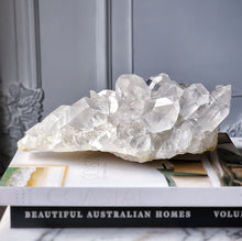 Cargar imagen en el visor de la galería, Premium Grade Large Himalayan Quartz Cluster - 2.65kg #262
