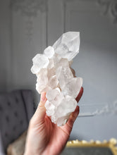 Cargar imagen en el visor de la galería, Himalayan Quartz Cluster - 686g #271
