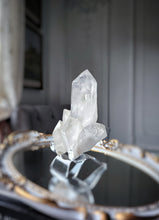 Cargar imagen en el visor de la galería, Himalayan Quartz Cluster on Stand - 490g #279
