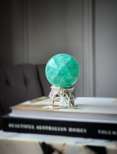 画像をギャラリービューアに読み込む, Green Fluorite Sphere - 620g #22
