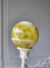 画像をギャラリービューアに読み込む, Lemon Citrine Quartz Sphere - 704g #19
