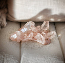 画像をギャラリービューアに読み込む, High Grade Pink Himalayan Quartz - 755g #296
