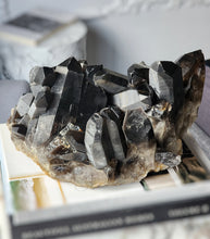 画像をギャラリービューアに読み込む, Large Black Smoky Citrine Quartz Cluster - 5.7kg #45
