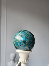 Cargar imagen en el visor de la galería, Blue Apatite Sphere - 390g #77
