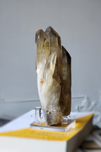 將圖片載入圖庫檢視器 Smoky Citrine Quartz Cluster on stand - 1kg #86
