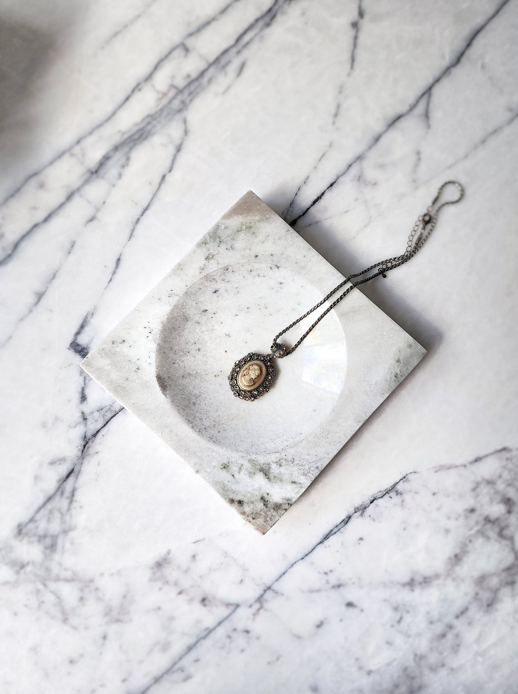 Marble Sphere Holder / Jewellery Tray #144