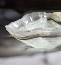 이미지를 갤러리 뷰어에 로드 , Mexican Green Onyx Bowl -1.37kg #154
