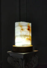 이미지를 갤러리 뷰어에 로드 , Onyx Lamp / Round Pillar with LED Light Base - small #93
