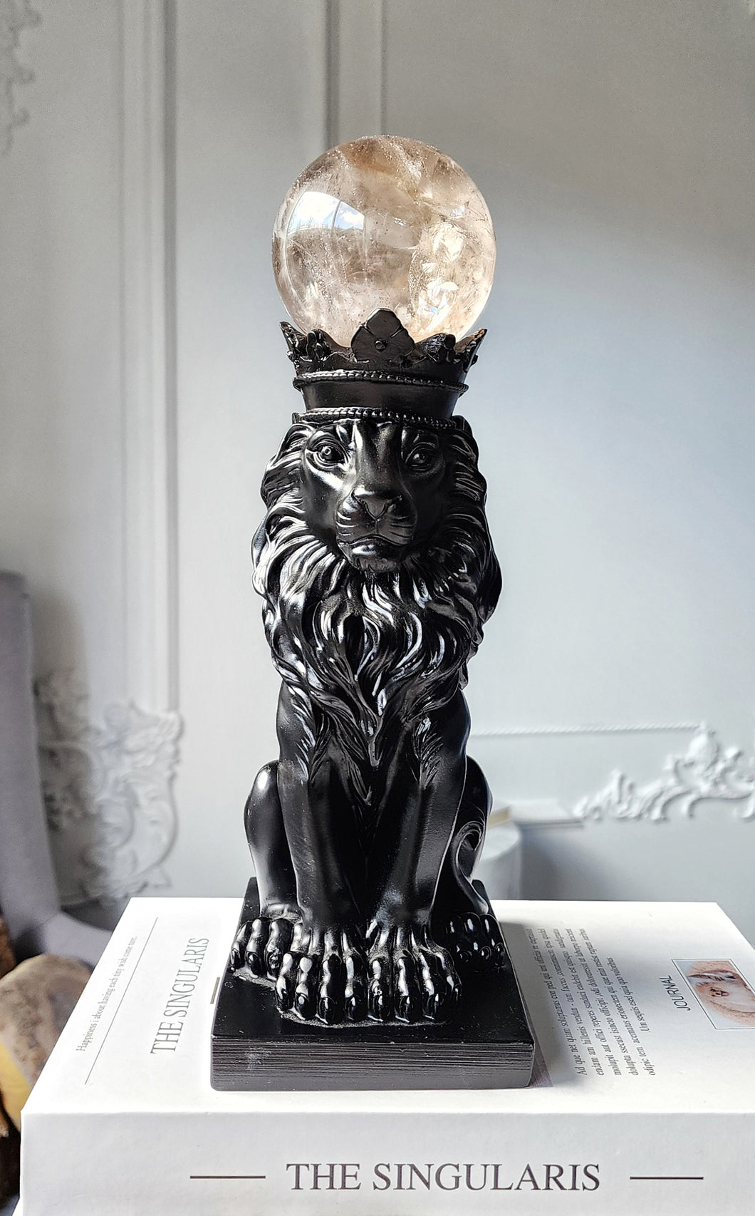 Large Lion Stand / Sphere Holder - Black