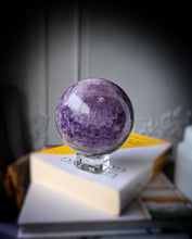 Cargar imagen en el visor de la galería, Amethyst &amp; Agate Sphere - 1.36kg #122
