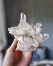 Cargar imagen en el visor de la galería, Himalayan Quartz Cluster - 430g #333
