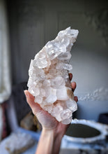 画像をギャラリービューアに読み込む, Moon Shaped Himalayan Quartz Cluster - 1.13kg #338
