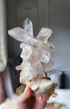 画像をギャラリービューアに読み込む, High Grade Himalayan Quartz Cluster - 955g #343
