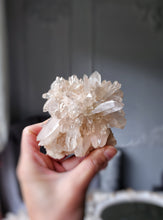 画像をギャラリービューアに読み込む, Himalayan Quartz Cluster - small 236g #380
