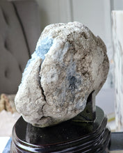 將圖片載入圖庫檢視器 High Grade Celestite Cluster on Wooden Stand - 4.9kg #93
