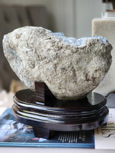 將圖片載入圖庫檢視器 High Grade Celestite Cluster on Wooden Stand - 4.9kg #93
