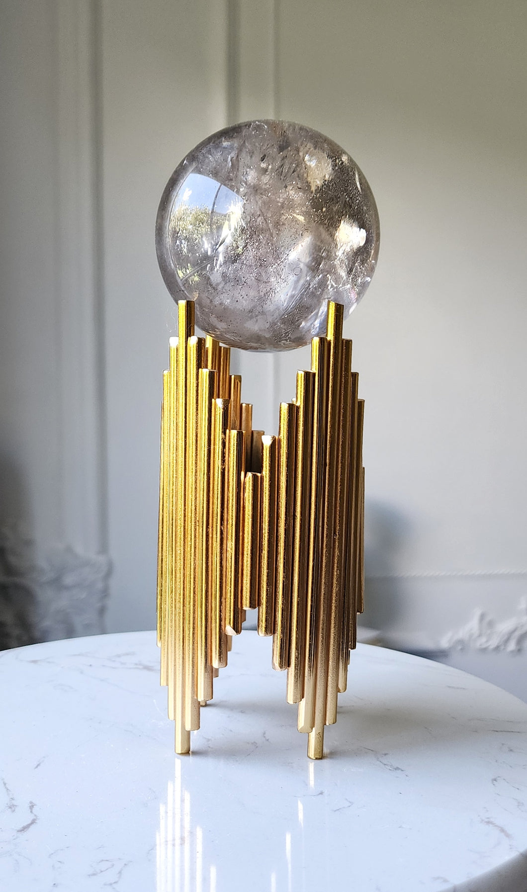 Golden Metal Stand - Sphere Stand