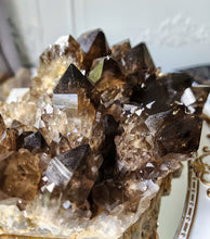 將圖片載入圖庫檢視器 Large Pineapple Smoky Citrine Quartz Cluster - 3.77kg #111
