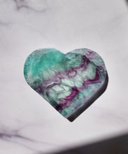 將圖片載入圖庫檢視器 Watermelon Fluorite Heart Bowl - 712g #958
