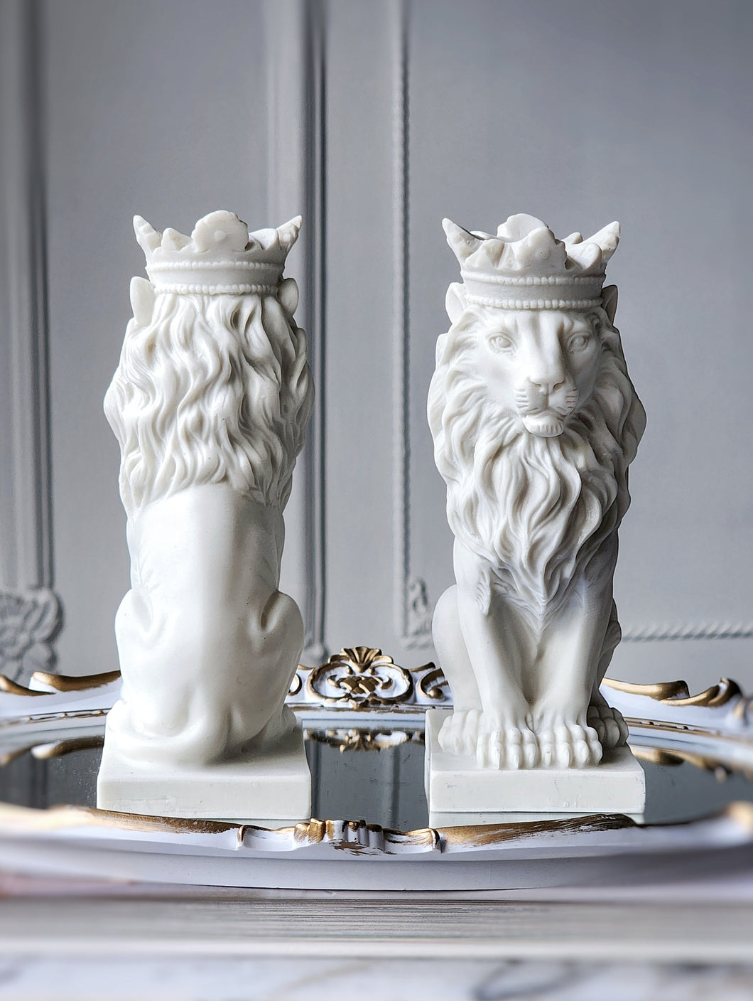 White Lion Stand / Sphere Holder - Medium