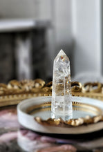 Load image into Gallery viewer, Clear Quartz Tower - small 58g #940
