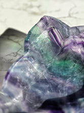 Cargar imagen en el visor de la galería, Rainbow Fluorite Bowl - Matte 1.94kg #43
