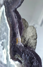 將圖片載入圖庫檢視器 Large Snowflake Fluorite x Pyrite Slab - Thick 3.42kg #111
