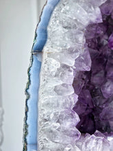 將圖片載入圖庫檢視器 Amethyst x Blue Agate Cave / Geode - 8.92kg #100
