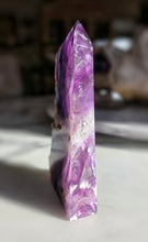 將圖片載入圖庫檢視器 Rainbow Fluorite Tower - Half Raw Half Polished - 573g #286
