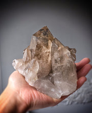 Cargar imagen en el visor de la galería, Smoky Citrine Quartz Cluster - 700g #107
