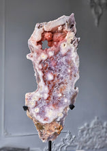 將圖片載入圖庫檢視器 Pink Amethyst Slab on Black Stand - 2.35kg #121
