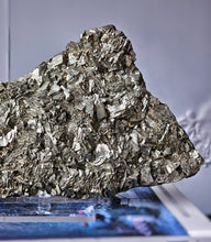 將圖片載入圖庫檢視器 Large Pyrite on Fluorite Cluster - 2.82kg #125
