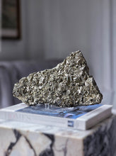 將圖片載入圖庫檢視器 Large Pyrite on Fluorite Cluster - 2.82kg #125
