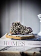 將圖片載入圖庫檢視器 Pyrite on Fluorite Cluster - 506g #130
