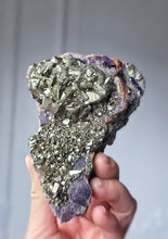將圖片載入圖庫檢視器 Pyrite on Fluorite Cluster - 506g #130
