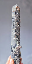 將圖片載入圖庫檢視器 | Rare | Mongolian Quartz Point / Cluster - 458g #110
