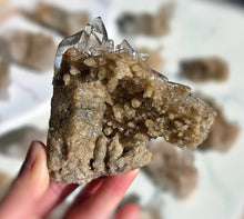 画像をギャラリービューアに読み込む, Golden Himalayan Quartz Cluster - 217g #407
