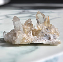 画像をギャラリービューアに読み込む, Golden Himalayan Quartz Cluster - 96g #421
