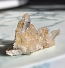 画像をギャラリービューアに読み込む, Golden Himalayan Quartz Cluster - 96g #421
