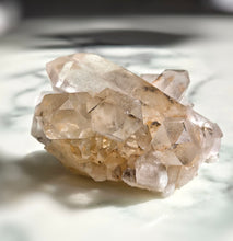 画像をギャラリービューアに読み込む, Golden Smoky Himalayan Quartz Cluster - 270g #422
