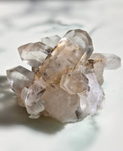 画像をギャラリービューアに読み込む, Golden Smoky Himalayan Quartz Cluster - 270g #422

